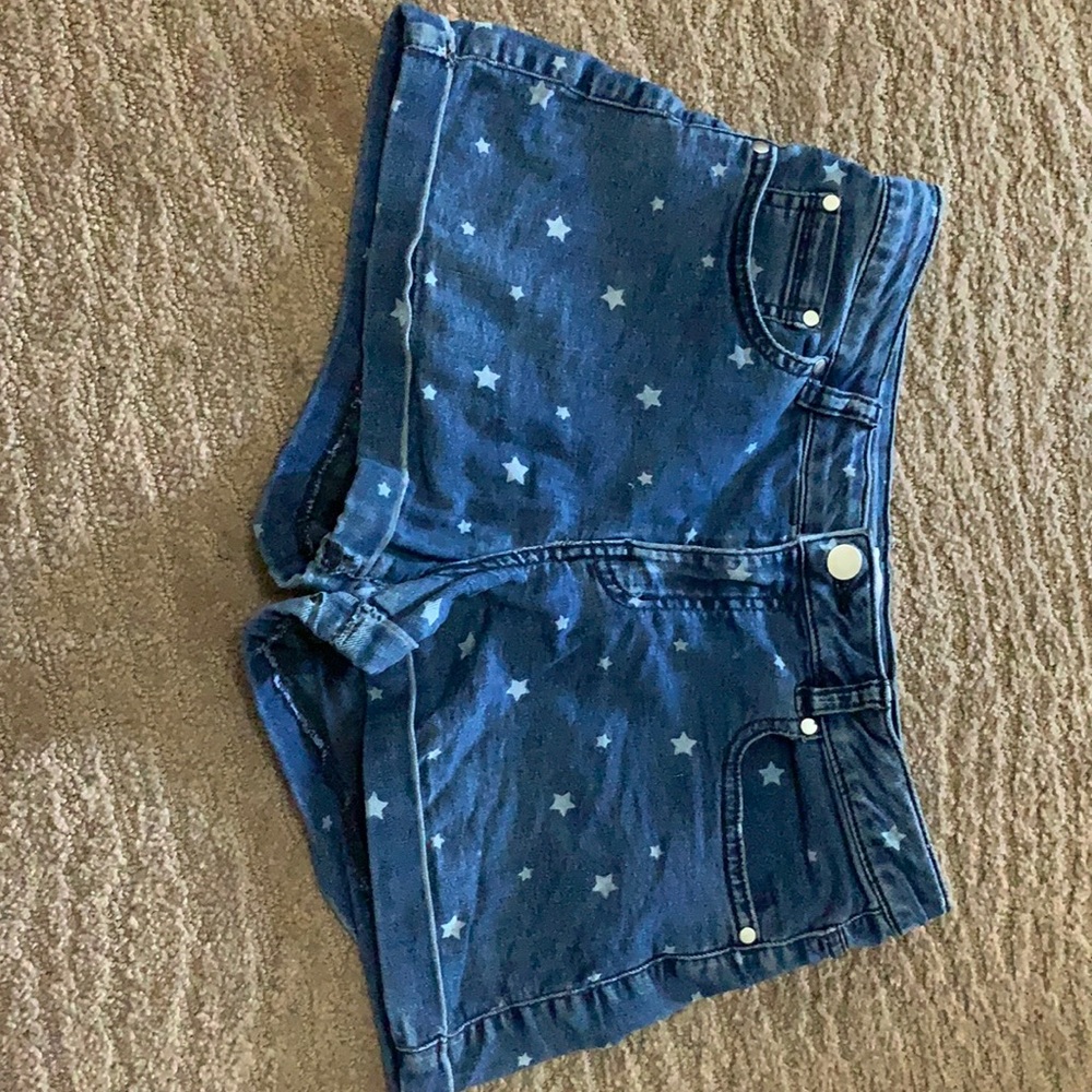 Star (fake) jean shorts - Picture 1 of 1